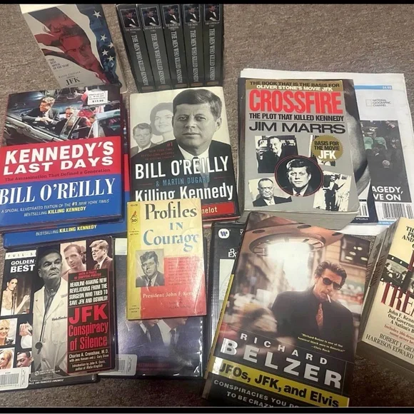 Marilyn Monroe,JFK magazine and book collector - Picture 7 of 13